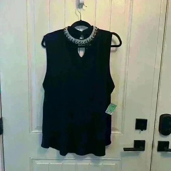 Moa & Moa 2xl black tank - Picture 1 of 4